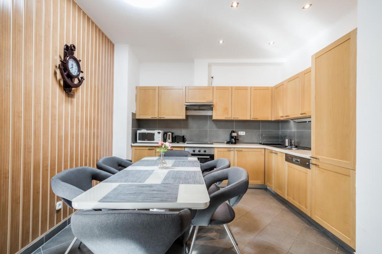 Bpr Timber Loft Home With Balcony 布达佩斯 外观 照片